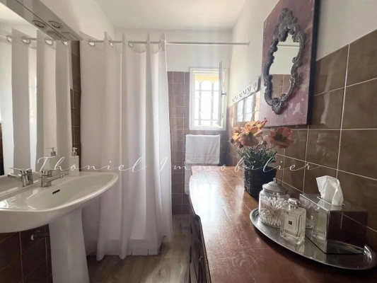 For sale apartment Grimaud - Studio flat for sale in Grimaud, in a residential complex with a swimming pool