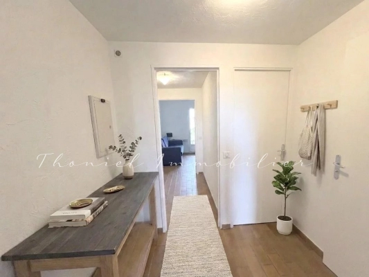 à vendre appartement La Garde-Freinet - Charmant 3 pièces avec balcon et parking privatif à vendre à La Garde Freinet