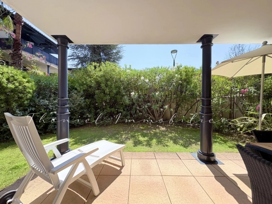 For sale apartment La Croix-Valmer - Bright apartment with a garden and pool– La Croix-Valmer