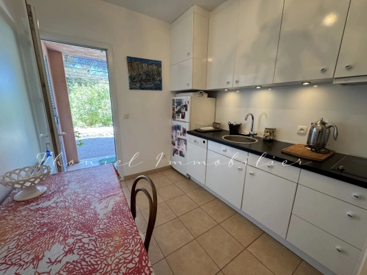 For sale apartment Gassin - Beautiful 82 m² flat with garden in a residence with swimming pool