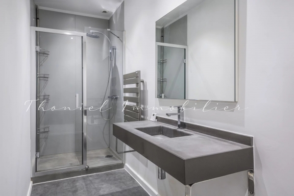 à vendre appartement Grimaud - Appartement à vendre dans le centre du village de Grimaud