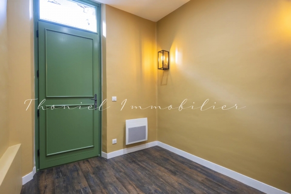 à vendre appartement Grimaud - Appartement à vendre dans le centre du village de Grimaud
