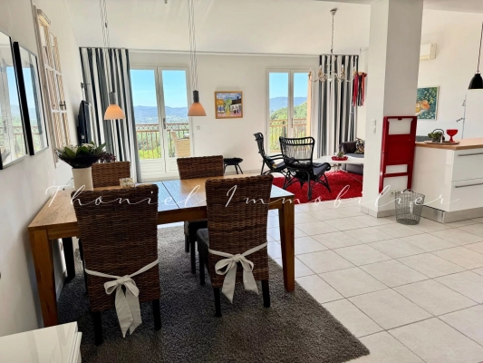 à vendre appartement Grimaud - A vendre : Appartement avec terrasses et vue panoramique à Grimaud