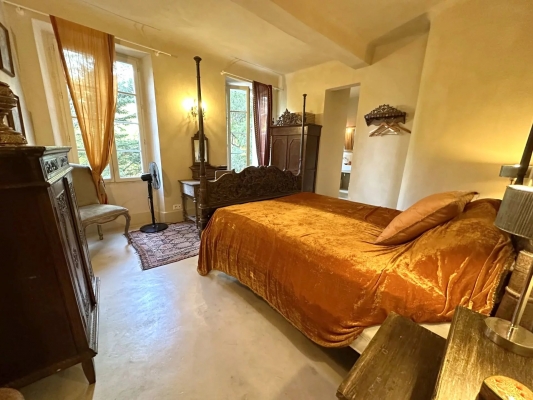 à vendre maison de village Cogolin - Belle demeure de 255 m2 à vendre dans le village de Cogolin