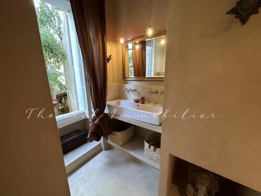 For sale village house Cogolin - Beautiful residence of 255 m2 for sale in the village of Cogolin