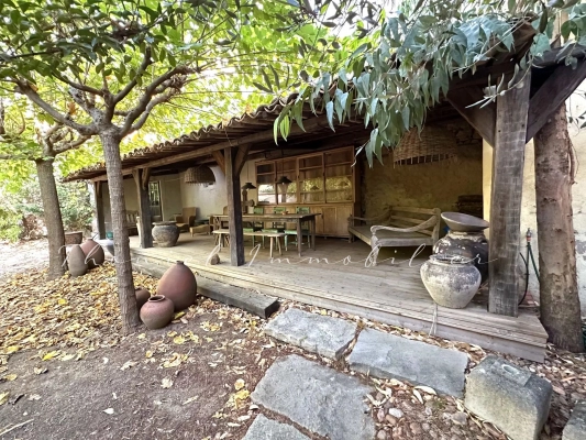 For sale village house Cogolin - Beautiful residence of 255 m2 for sale in the village of Cogolin