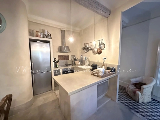 For sale village house Cogolin - Beautiful residence of 255 m2 for sale in the village of Cogolin