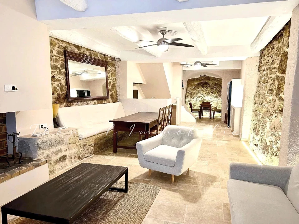 Agence immobilière Grimaud | Thoniel Immobilier | vente Maison village Grimaud