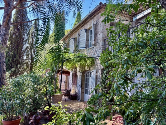 à vendre maison de village Grimaud - Emplacement exceptionnel dans le village de Grimaud