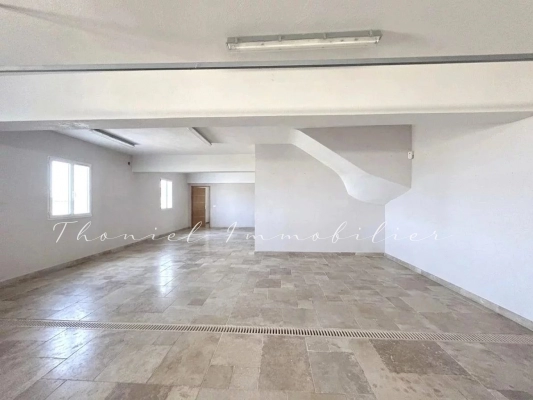 à vendre maison de village La Garde-Freinet - Maison de caractère avec piscine et garage à vendre à La Garde Freinet
