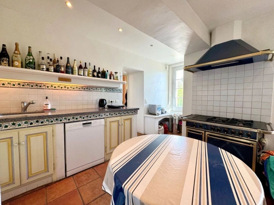 For sale village house Grimaud - For sale : Spacious, charming village house in Grimaud