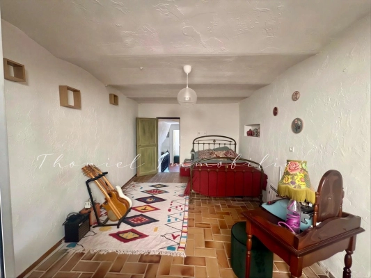 à vendre maison de village Grimaud - A vendre au cœur de Grimaud, maison de village pleine de charme avec 3 chambres