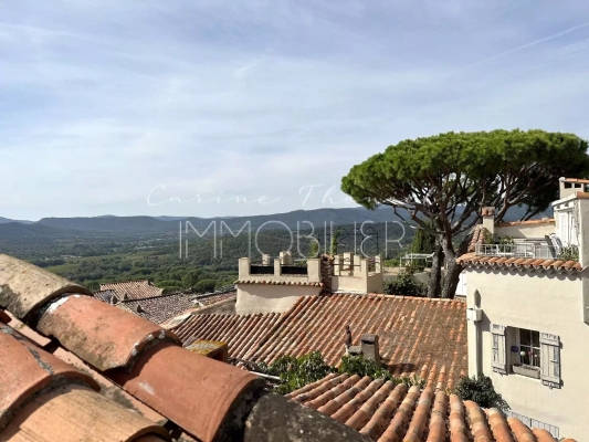 For sale village house Grimaud - Village house at the foot of Grimaud castle