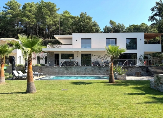 à vendre maison, villa La Garde-Freinet - Vente villa contemporaine dans la campagne de La Garde Freinet