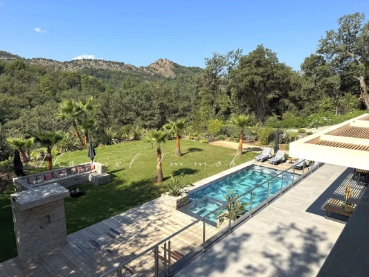 Vente maison, villa La Garde-Freinet - Vente villa contemporaine dans la campagne de La Garde Freinet