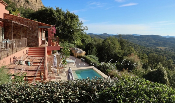 à vendre maison, villa La Garde-Freinet - Villa à vendre à La Garde Freinet avec vue exceptionnelle