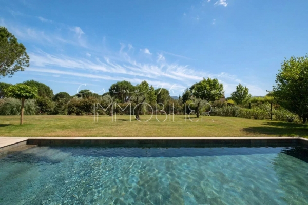 For sale house, villa Grimaud - Recent villa at the foot of the village of Grimaud