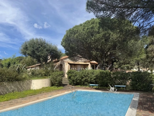 Vente maison, villa Grimaud - Propriété vue mer à rénover à Grimaud proche des plages