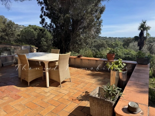 à vendre maison, villa Grimaud - Propriété vue mer à rénover à Grimaud proche des plages
