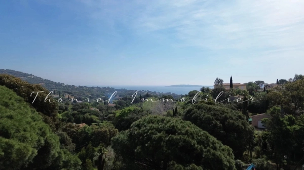 à vendre maison, villa Grimaud - Propriété vue mer à rénover à Grimaud proche des plages