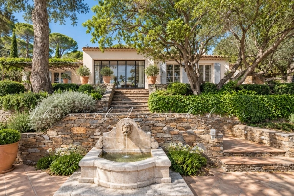 Vente maison, villa La Garde-Freinet - En exclusivité à La Garde Freinet : propriété de charme dans un site exceptionnel