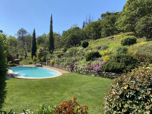 Vente maison, villa La Garde-Freinet - Propriété avec vue panoramique proche du village de La Garde Freinet