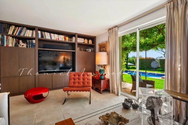 à vendre maison, villa Grimaud - Villa provençale au pied du village de Grimaud