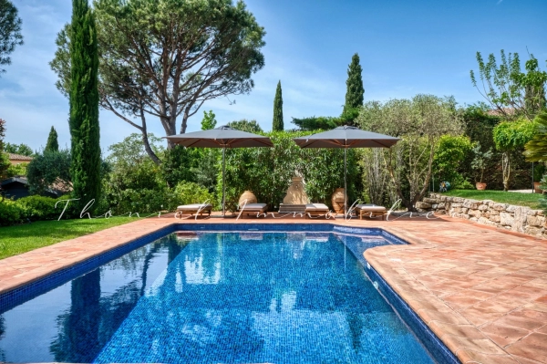Vente maison, villa Grimaud - Villa provençale au pied du village de Grimaud