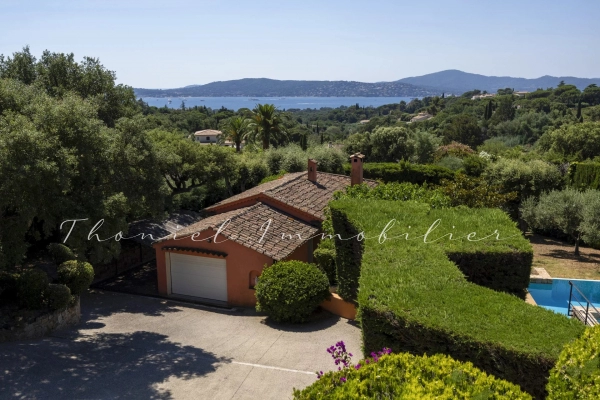 à vendre maison, villa Grimaud - A vendre à Grimaud : Propriété avec vue mer dans un domaine sécurisé