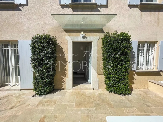 Vente maison, villa La Môle - Très jolie maison avec jardin à La Môle