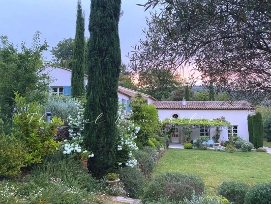 à vendre maison, villa Grimaud - Villa de charme à vendre au cœur de la campagne grimaudoise
