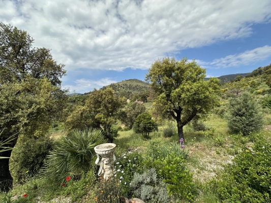 à vendre maison, villa Grimaud - Maison de campagne à vendre à Grimaud