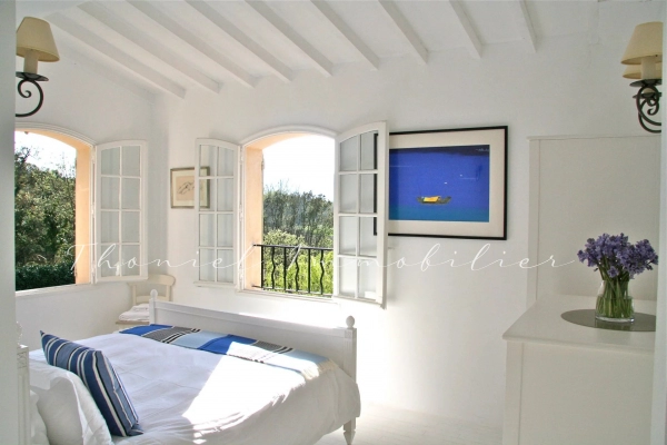 à vendre maison, villa Cogolin - Villa à vendre dans la campagne de Cogolin, au milieu des vignes