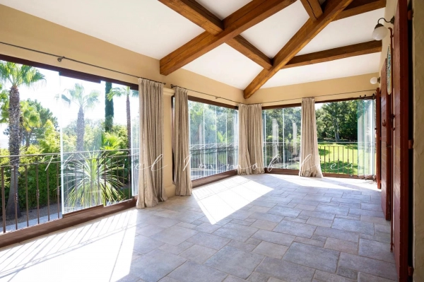 à vendre maison, villa Grimaud - Demeure provençale à vendre dans un domaine confidentiel proche des plages à Grimaud