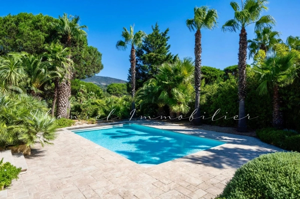 à vendre maison, villa Grimaud - Demeure provençale à vendre dans un domaine confidentiel proche des plages à Grimaud