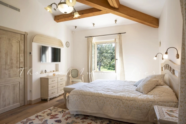 à vendre maison, villa Grimaud - Vente villa de 250 m2 dans un domaine sécurisé de Grimaud proche des plages
