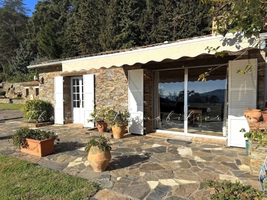 à vendre maison, villa La Garde-Freinet - Maison pleine de charme à vendre à La Garde Freinet