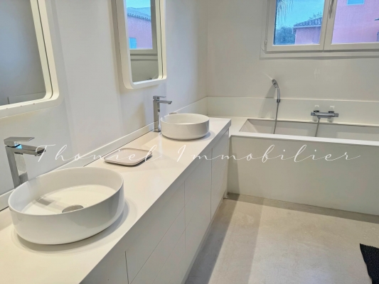 For sale house, villa Grimaud - Villa for sale in Grimaud with access on foot to Beauvallon beach