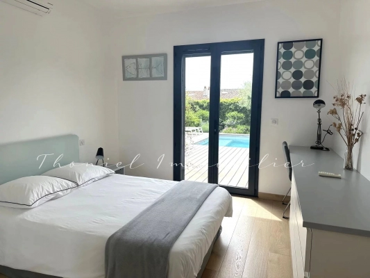 à vendre maison, villa Grimaud - Villa contemporaine avec piscine, de plain-pied et proche des plages de Grimaud