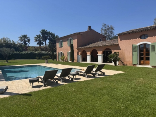 For sale house, villa Grimaud - 4 bedroom villa with swimming pool for sale near Grimaud