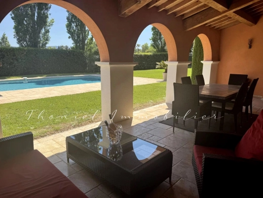 à vendre maison, villa Grimaud - Villa de 4 chambres avec piscine à la vente proche du village de Grimaud
