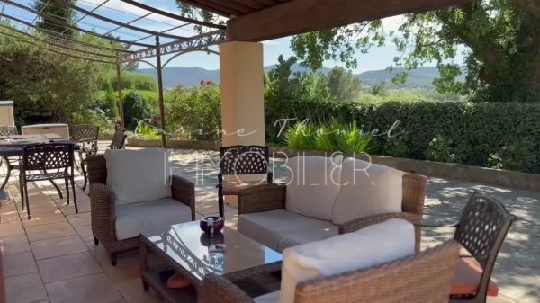 For sale house, villa Grimaud - Villa with beautiful clear views over the Grimaud countryside