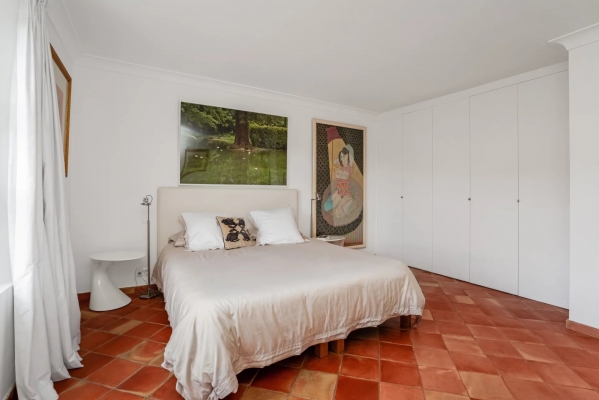 à vendre maison, villa Grimaud - Propriété de 300 m2 à vendre au pied du village de Grimaud