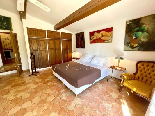 à vendre maison, villa La Garde-Freinet - PROPRIÉTÉ ANCIENNE AU CHARME EXCEPTIONNEL À LA VENTE A LA GARDE-FREINET