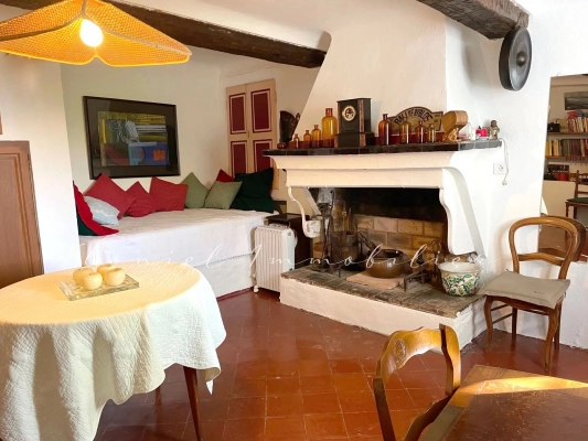 à vendre maison, villa La Garde-Freinet - PROPRIÉTÉ ANCIENNE AU CHARME EXCEPTIONNEL À LA VENTE A LA GARDE-FREINET