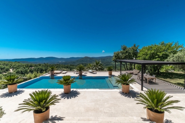 à vendre maison, villa La Garde-Freinet - Maison contemporaine à vendre à La Garde Freinet