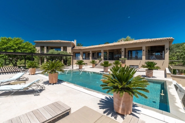 à vendre maison, villa La Garde-Freinet - Maison contemporaine à vendre à La Garde Freinet