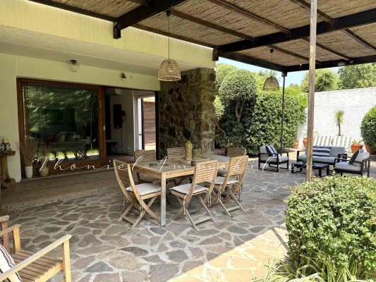 Agence immobilière Grimaud | Thoniel Immobilier | Grimaud : Villa à la vente dans un domaine privé de Grimaud à pied des plages