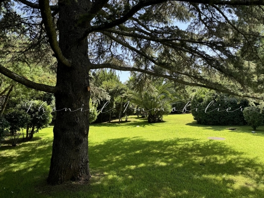à vendre maison, villa Grimaud - Villa à la vente dans un domaine privé de Grimaud à pied des plages