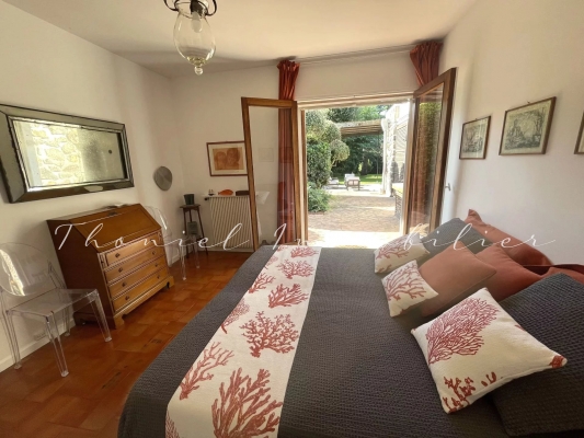 à vendre maison, villa Grimaud - Villa à la vente dans un domaine privé de Grimaud à pied des plages